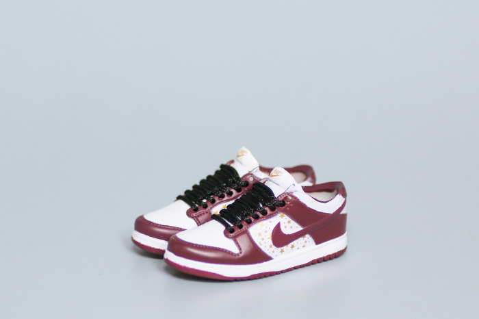 Mini Sneaker Nike SB Dunk Low Supreme Mean Grean 3D keychain