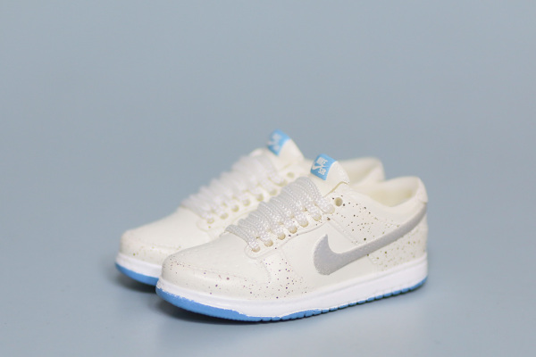 Mini Sneaker Nike Dunk Low 'White Light Armory Blue' 3D keychain