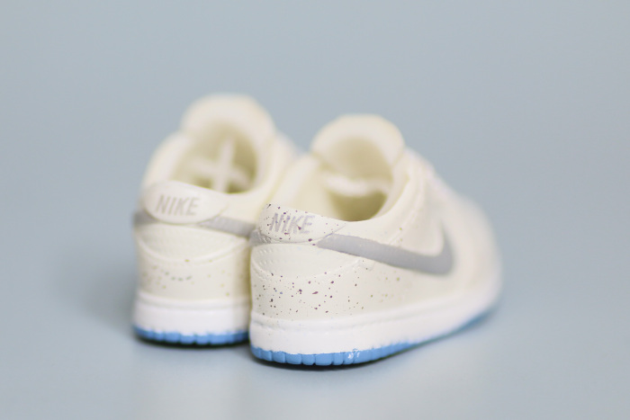 Mini Sneaker Nike Dunk Low 'White Light Armory Blue' 3D keychain