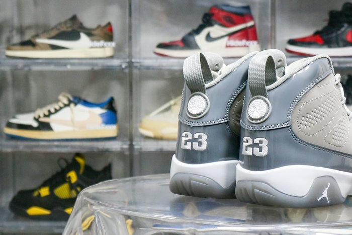 Air Jordan 9 Retro Cool Grey 2025