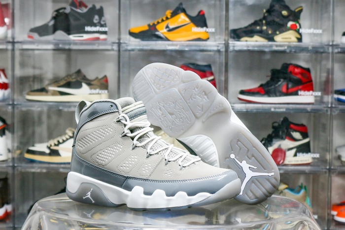 Air Jordan 9 Retro Cool Grey 2025