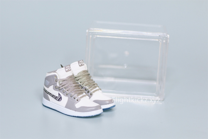 Mini Sneaker Di0r x Air Jordan 1 High 3D keychain