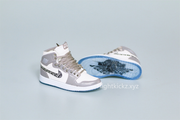 Mini Sneaker Di0r x Air Jordan 1 High 3D keychain