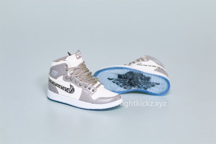Mini Sneaker Di0r x Air Jordan 1 High 3D keychain