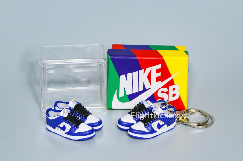 Mini Sneaker Supreme x Nike Dunk Low Blue White 3D keychain