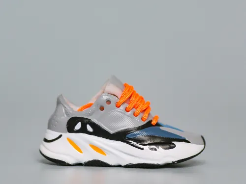 Mini Sneaker Yeezy 700 Wave Runner 3D keychain