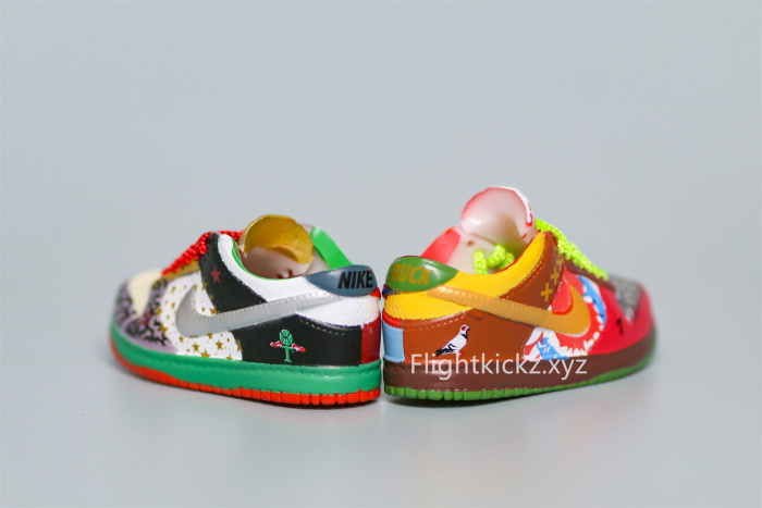 Mini Sneaker Nike SB Dunk Low 'What The Dunk  3D keychain