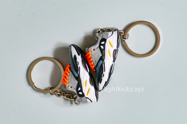 Mini Sneaker Yeezy 700 Wave Runner 3D keychain