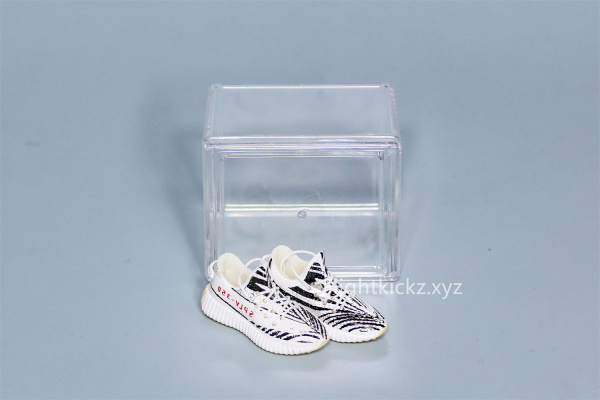 Mini Sneaker Yeezy Boost 350 Zebra 3D keychain