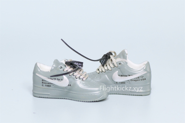 Mini Sneaker Off-White x Nike Air Force 1 Low Ghost Grey 3D keychain