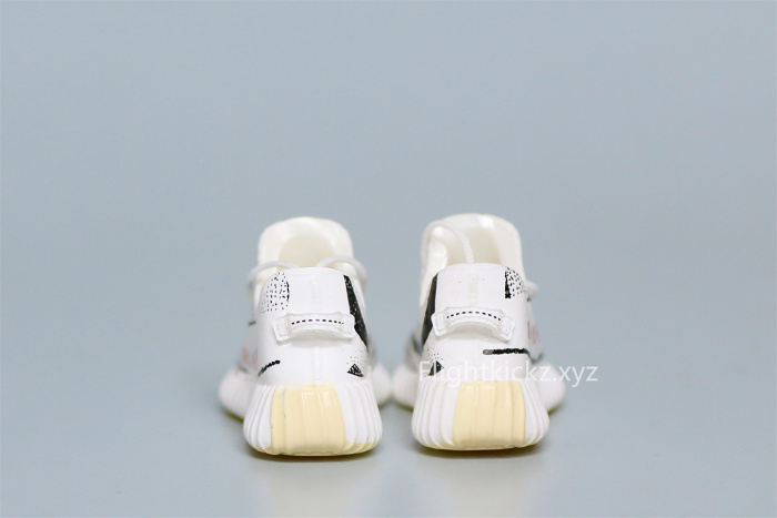 Mini Sneaker Yeezy Boost 350 Zebra 3D keychain