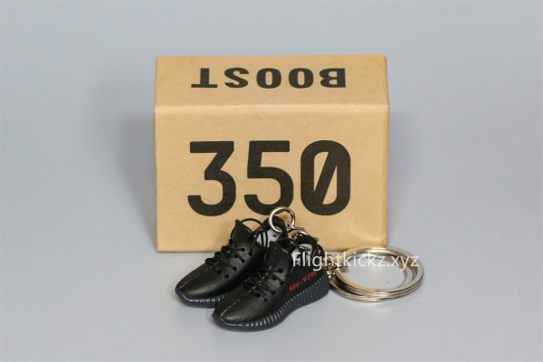 Mini Sneaker Yeezy Boost 350 Bred 3D keychain