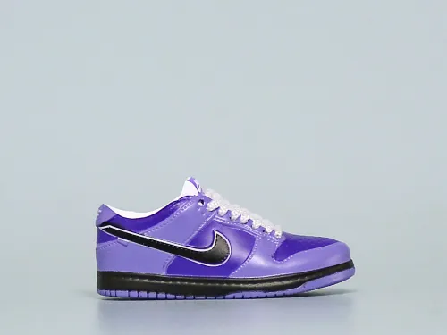 Mini Sneaker Nike SB Dunk Low Purple Lobster 3D keychain