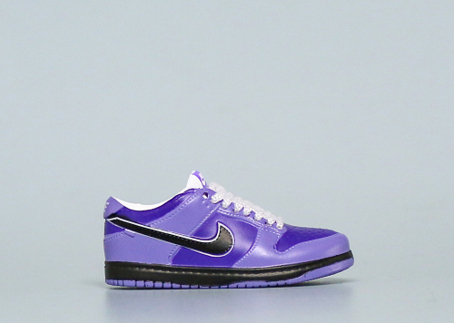 Mini Sneaker Nike SB Dunk Low Purple Lobster 3D keychain
