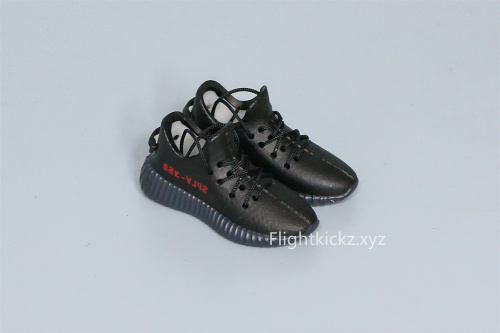 Mini Sneaker Yeezy Boost 350 Bred 3D keychain