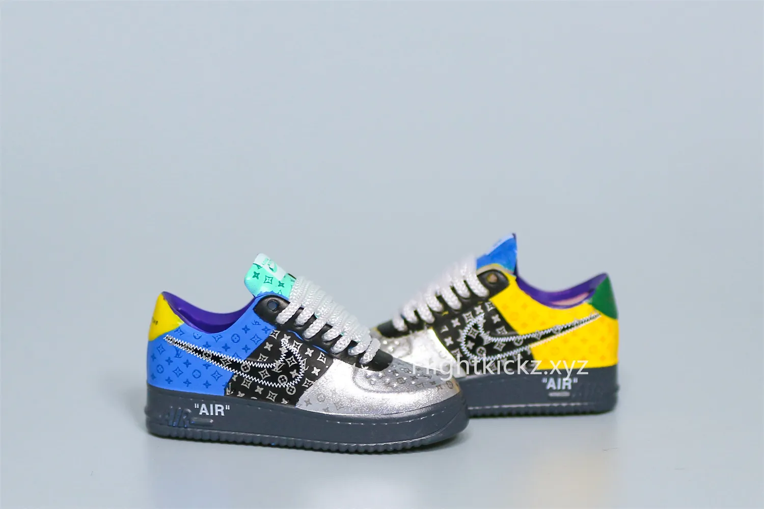 Mini Sneaker Li0us V x Air Force 1 Patchwork 3D keychain – Flightkickz