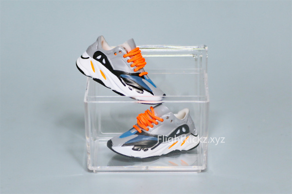 Mini Sneaker Yeezy 700 Wave Runner 3D keychain