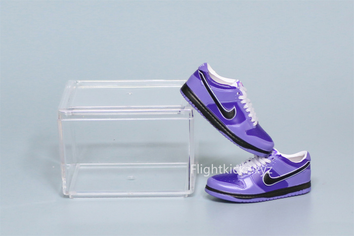 Mini Sneaker Nike SB Dunk Low Purple Lobster 3D keychain