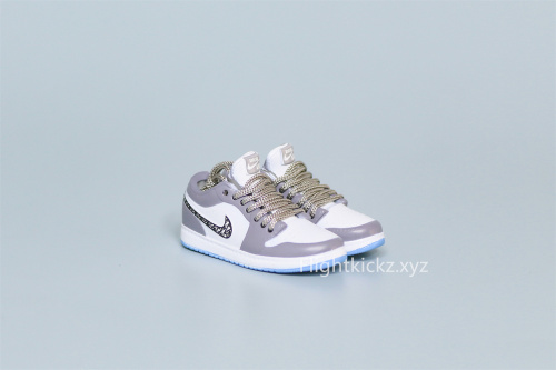 Mini Sneaker Di0r x Air Jordan 1 Low 3D keychain