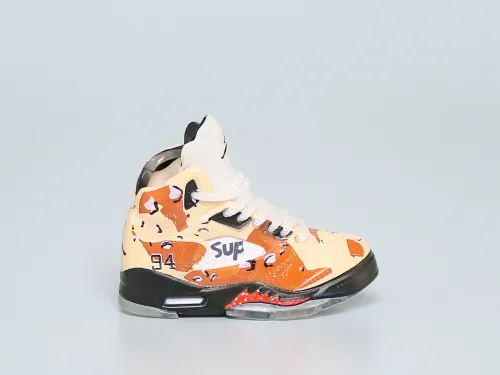 Mini Sneaker Supreme x Air Jordan 5 Camo 3D keychain