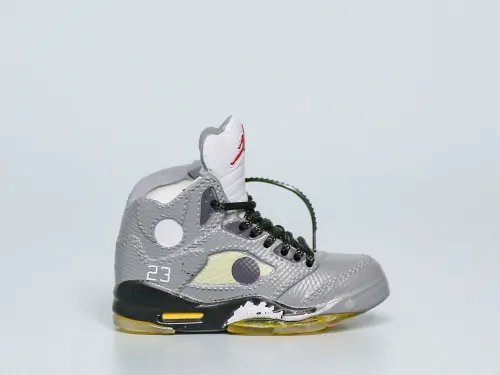 Mini Sneaker Off White x Air Jordan 5 Sail 3D keychain