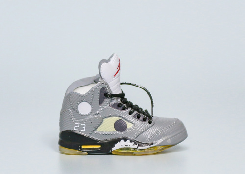 Mini Sneaker Off White x Air Jordan 5 Sail 3D keychain