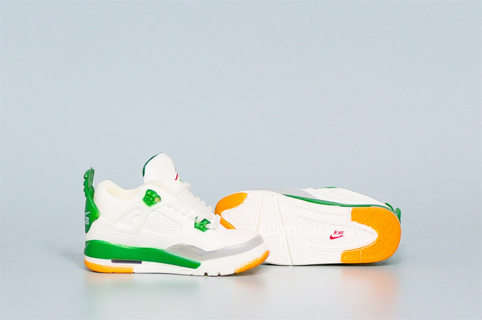 Mini Sneaker Air Jordan 4 Pine Green 3D keychain