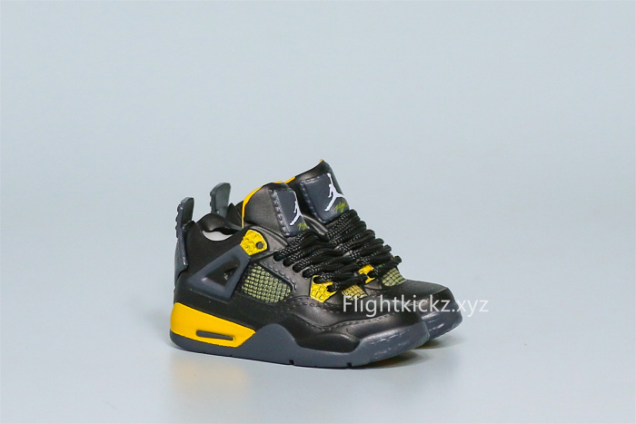 Mini Sneaker Air Jordan 4 Thunder 3D keychain