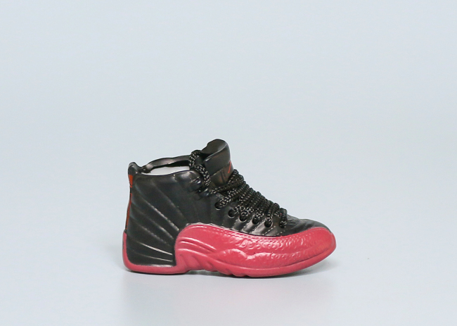 Mini Sneaker Air Jordan 12 Flu Game 3D keychain