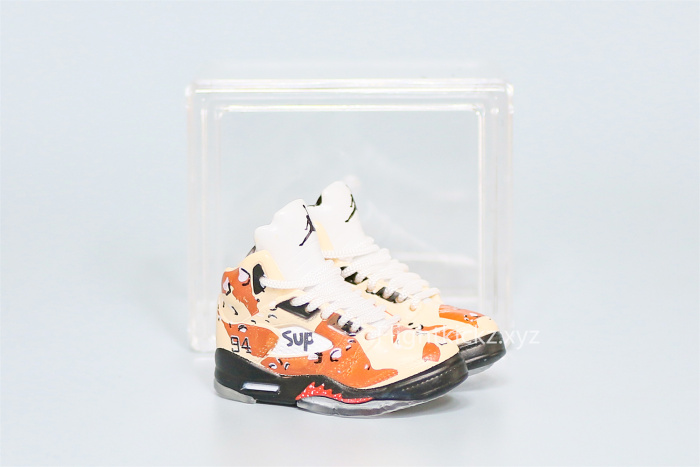 Mini Sneaker Supreme x Air Jordan 5  Camo 3D keychain