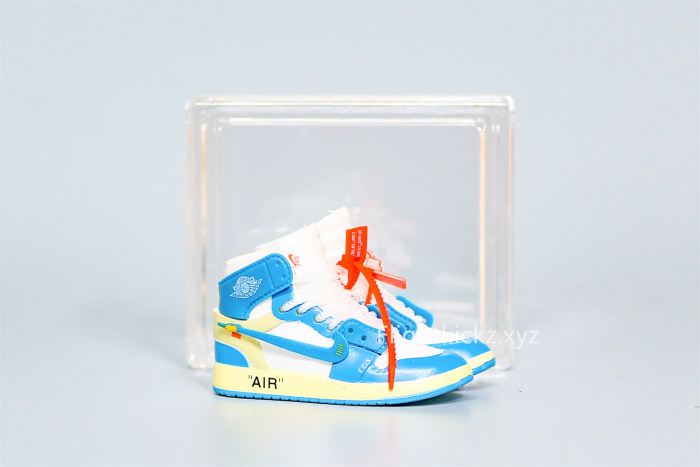 Mini SneakerOff White X Air Jordan 1 UNC NRG 3D keychain