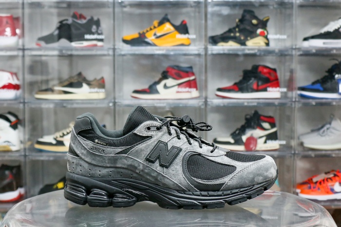 New Balance JJJ Jound X 2002 R GORE TEX Charcoal