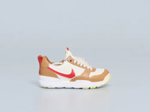 Mini Sneaker Nike Craft Mars Yard Shoe 2.0 Tom Sachs Space Camp 3D keychain