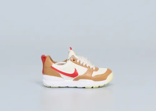 Mini Sneaker Nike Craft Mars Yard Shoe 2.0 Tom Sachs Space Camp 3D keychain