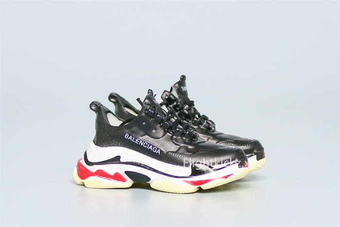Mini Sneaker Balanciaga Triple S Bred 3D keychain