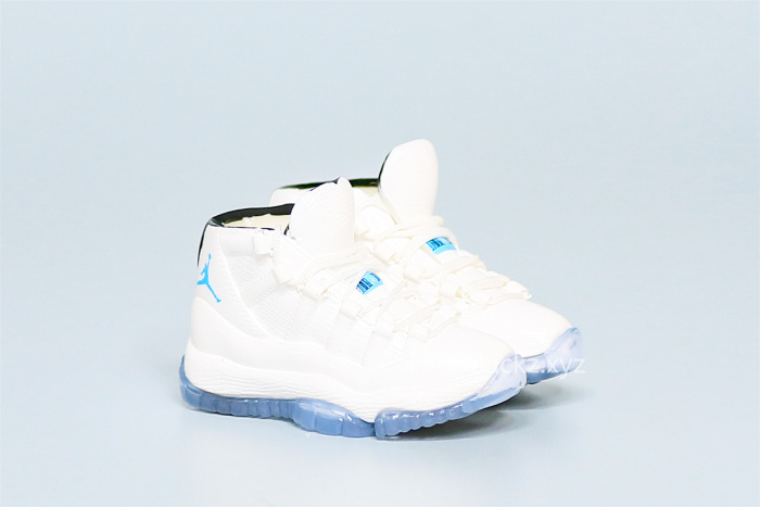 Mini Sneaker Air Jordan 11 Legend Blue 3D keychain
