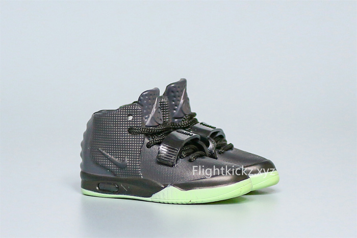 Mini Sneaker Nike Air Yeezy 2 NRG Solar Red 3D keychain