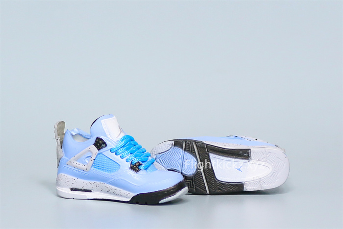 Mini SneakerJordan 4 Retro University Blue 3D keychain