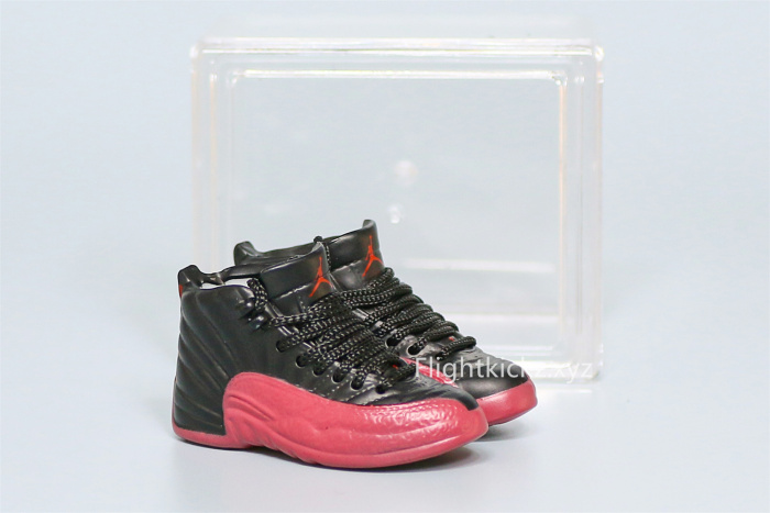 Mini Sneaker Air Jordan 12 Flu Game 3D keychain