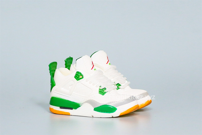 Mini Sneaker Air Jordan 4 Pine Green 3D keychain