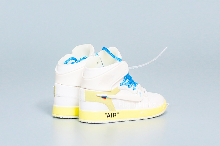 Mini SneakerOff White X Air Jordan 1 White 3D keychain