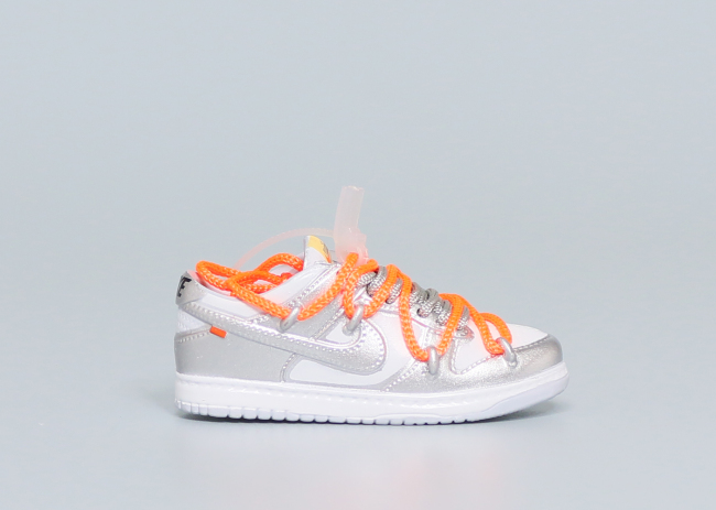 Mini Sneaker Off-White x Nike Dunk Low Lot 3D keychain