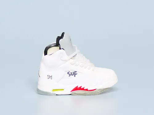 Mini Sneaker Supreme x Air Jordan 5 White 3D keychain