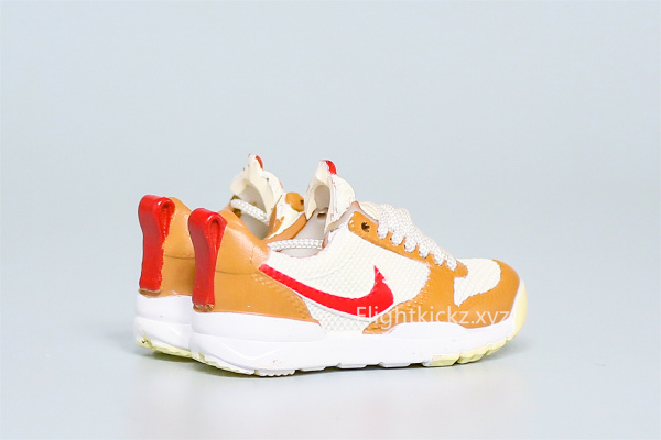 Mini Sneaker Nike Craft Mars Yard Shoe 2.0 Tom Sachs Space Camp 3D keychain