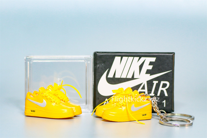Mini Sneaker Off White x Air Force 1 “University Gold”  3D keychain