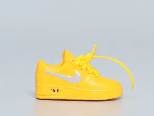 Mini Sneaker Off White x Air Force 1 “University Gold” 3D keychain