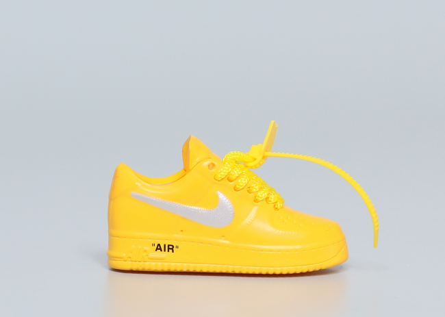 Mini Sneaker Off White x Air Force 1 “University Gold”  3D keychain