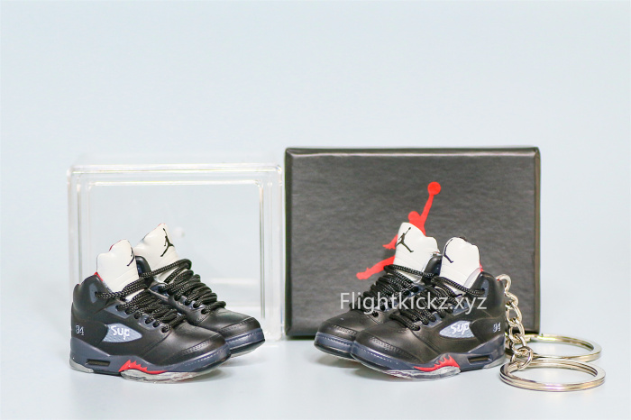 Mini Sneaker Supreme x Air Jordan 5 Bred 3D keychain
