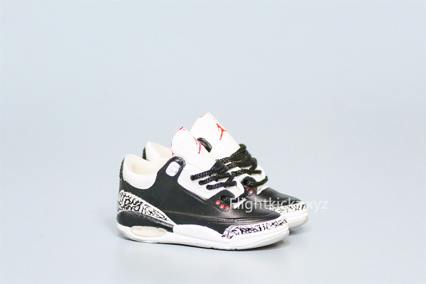 Mini Sneaker Air Jordan 3 Black Cement 3D keychain