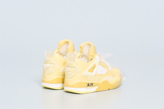 Mini Sneaker Off White x Air Jordan 4 Sail 3D keychain